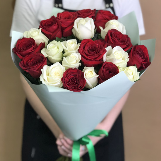 Омск купить цветы розы елочная игрушка тигренок
